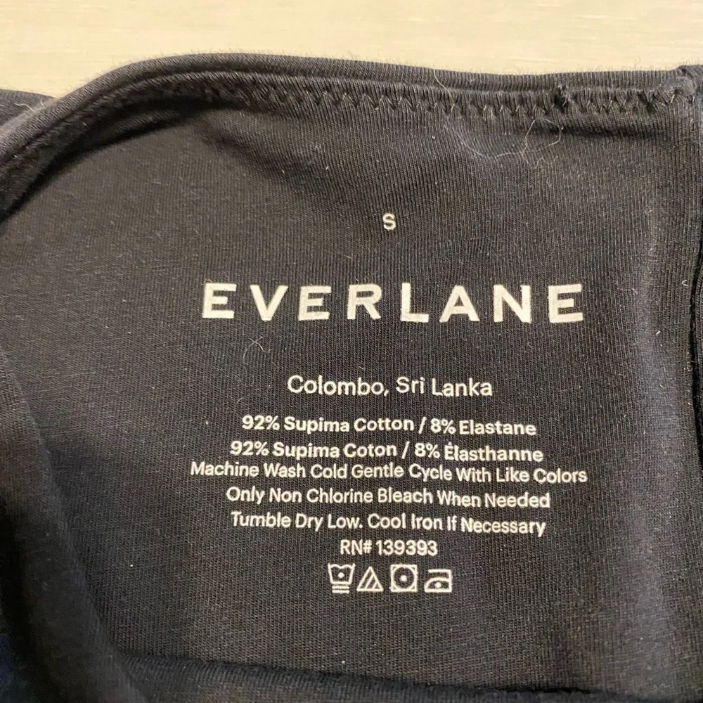 Everlane Short-Sleeve Crew Neck Bodysuit, Black, Size Small - Picture 5 of 7